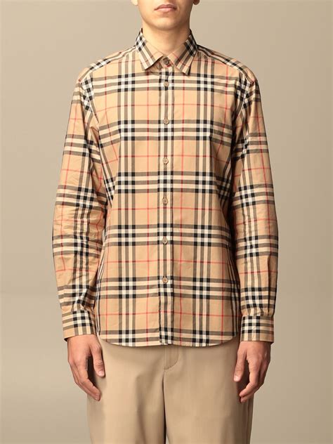 camisa burberry para hombre.